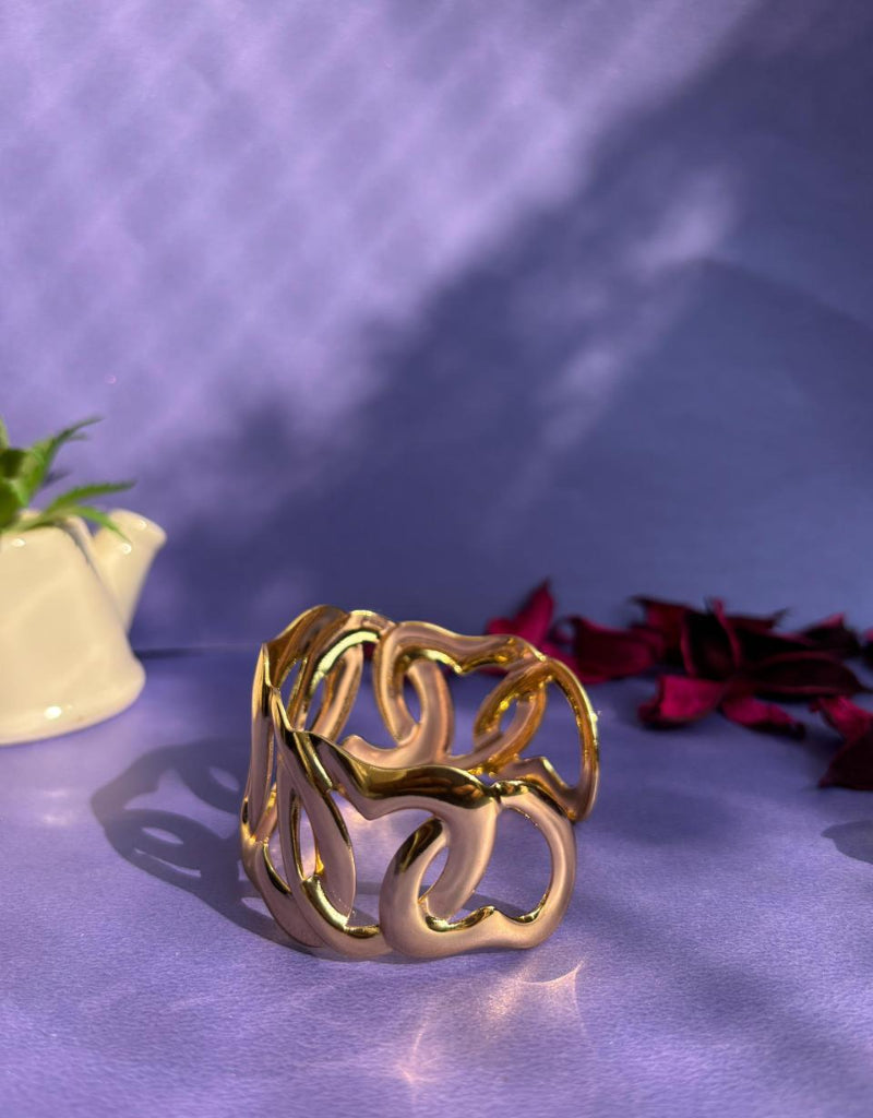 Golden Mirage Wave Bracelet